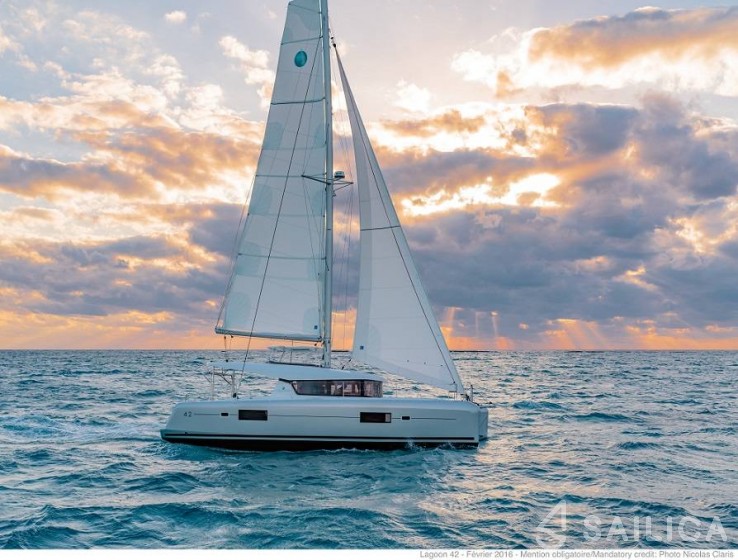 Lagoon 42 - Yacht Charter Sailica
