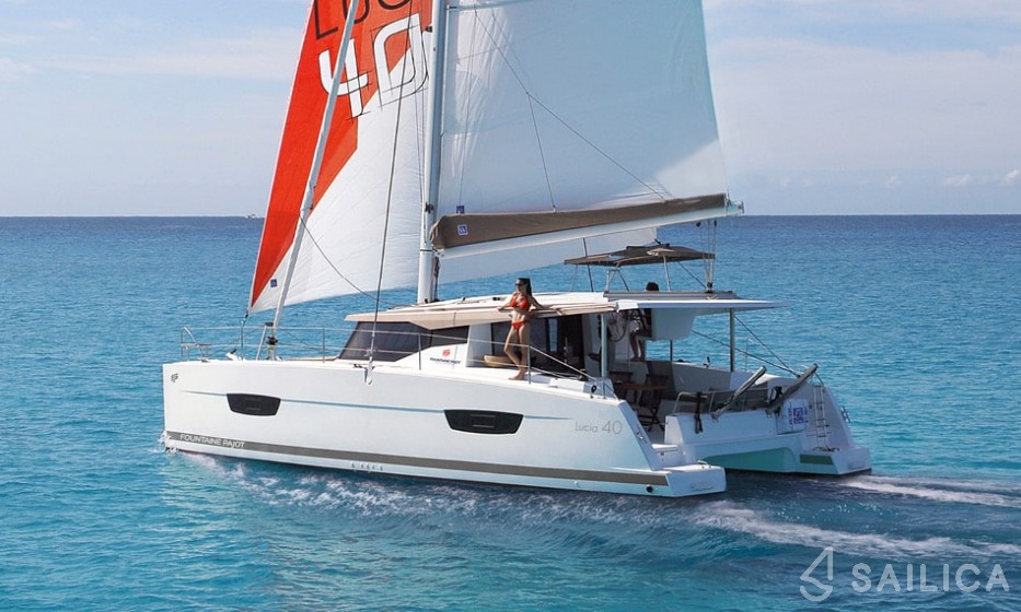Isla 40 - Yacht Charter Sailica