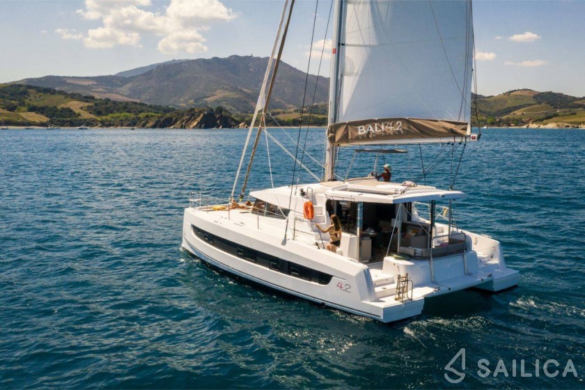Bali 4.2 - Yacht Charter Sailica
