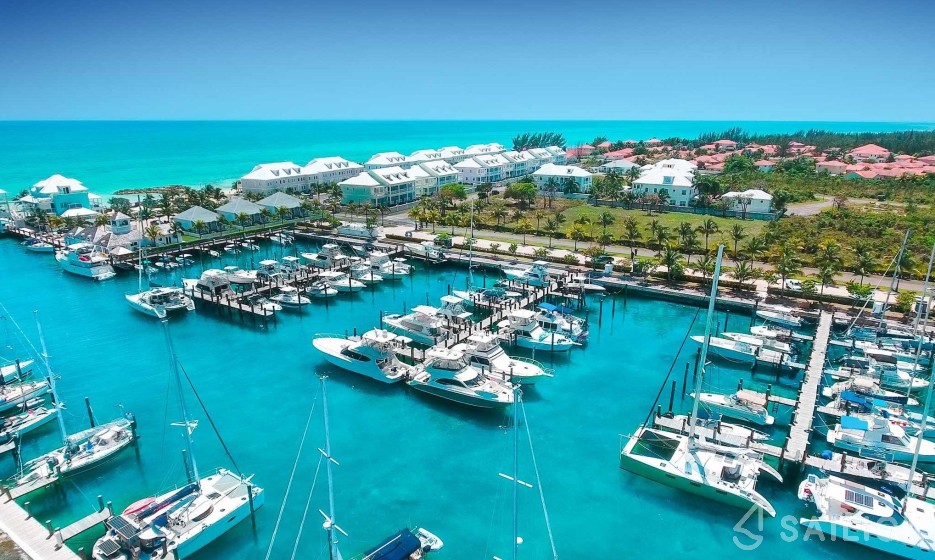 Bali 4.4 - Yacht Charter Sailica