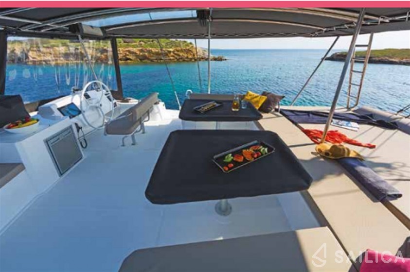 Bali 5.4. - Yacht Charter Sailica