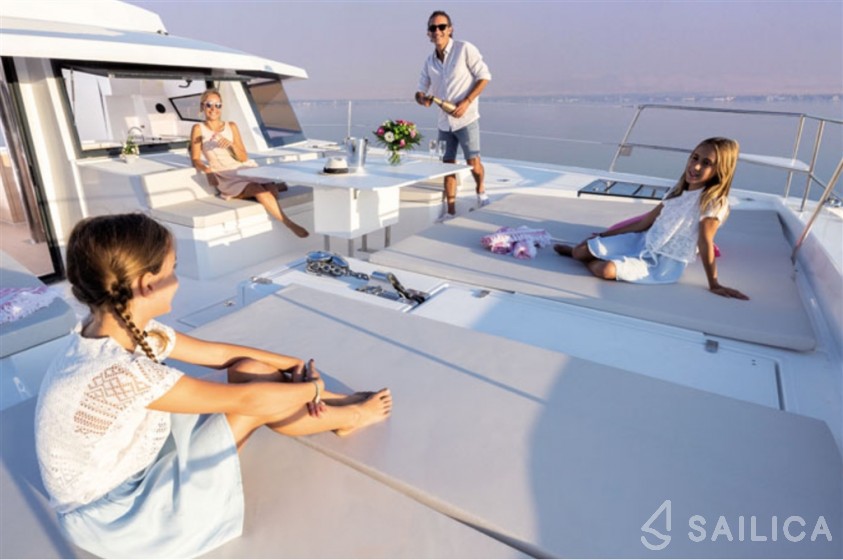 Bali 5.4. - Yacht Charter Sailica
