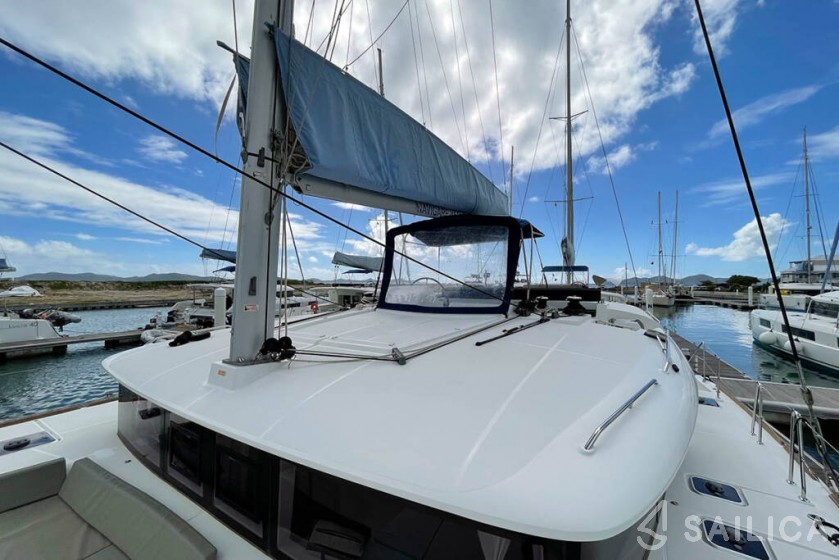 Lagoon 450 - Yacht Charter Sailica