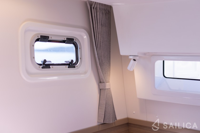 Lagoon 42 - Yacht Charter Sailica