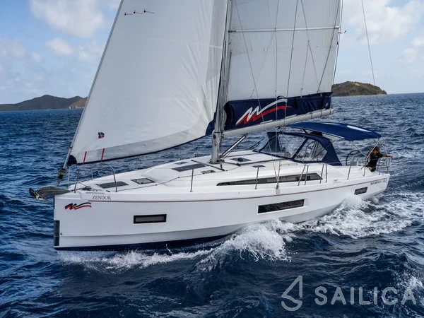 Oceanis 40.1 - Yacht Charter Sailica