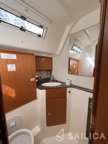 Bavaria 46 Cruiser - Yacht Charter Sailica