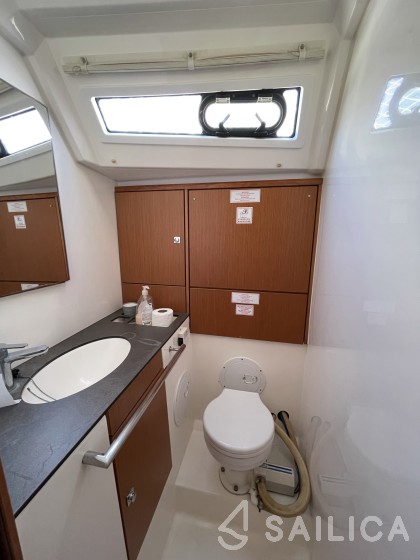 Bavaria 46 Cruiser - Yacht Charter Sailica