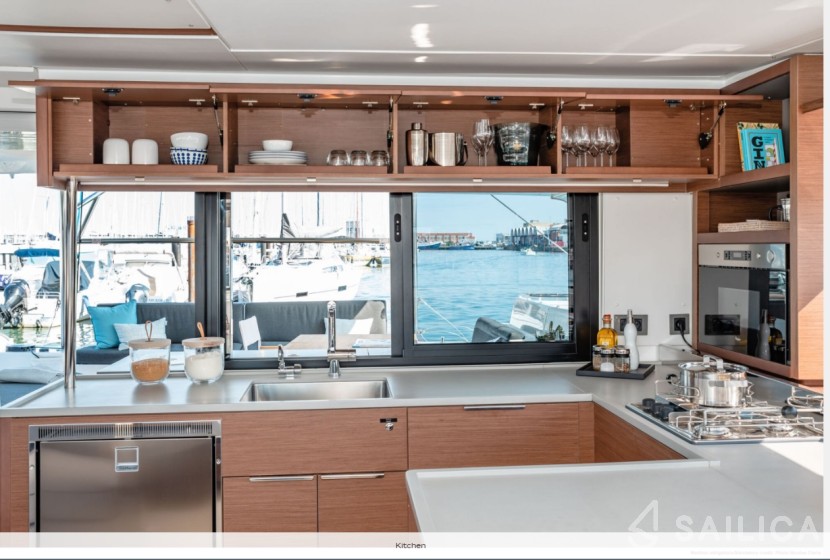Lagoon 46  - Yacht Charter Sailica