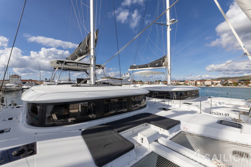 Lagoon 46  - Yacht Charter Sailica