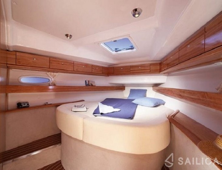 Bavaria 46 Cruiser - Yacht Charter Sailica
