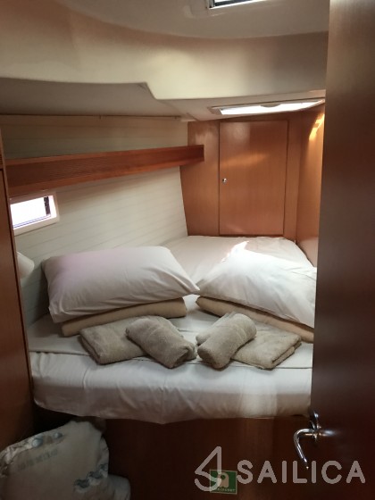 Bavaria Cruiser 45 - Yacht Charter Sailica