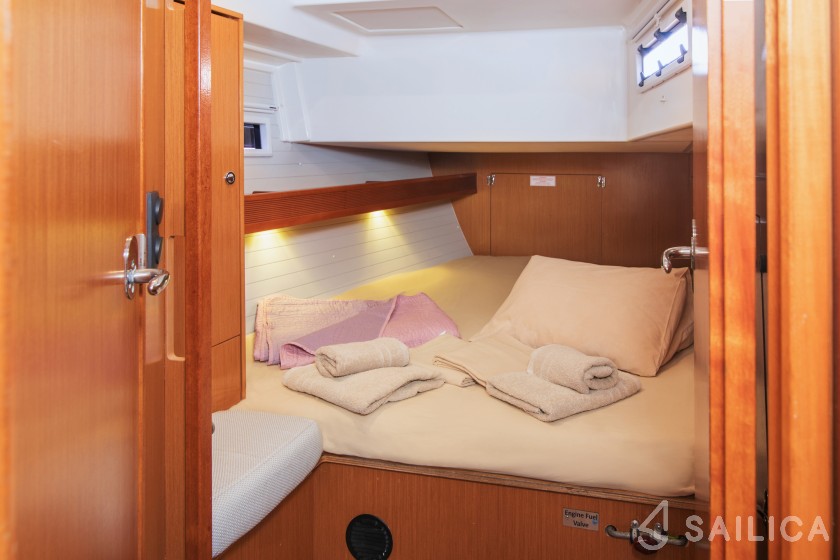 Bavaria Cruiser 45 - Yacht Charter Sailica