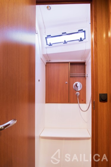 Bavaria Cruiser 45 - Yacht Charter Sailica