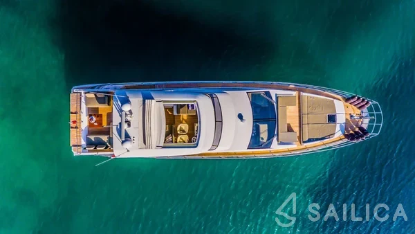 Azimut 66 - Yacht Charter Sailica