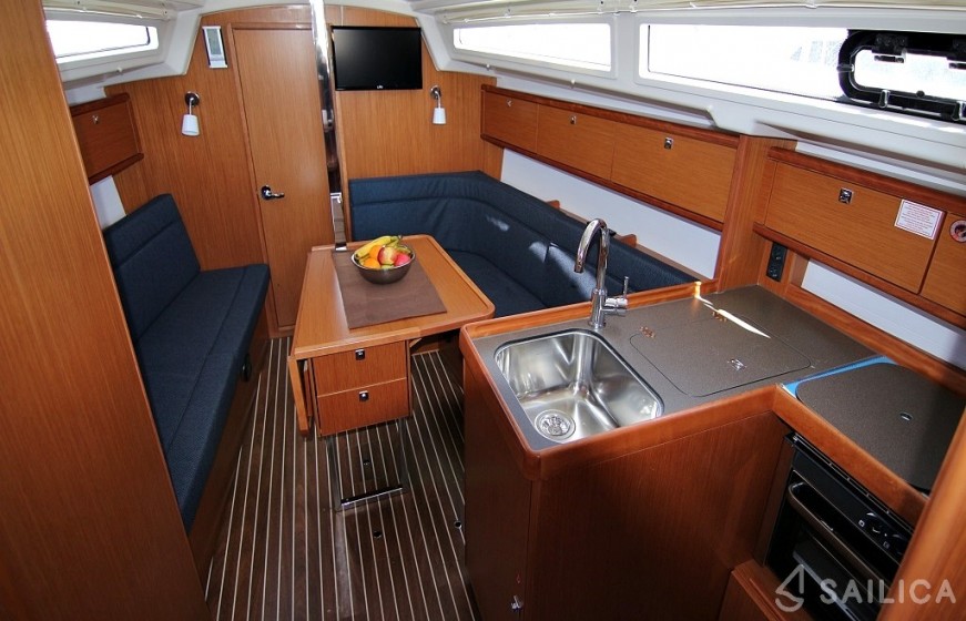 Bavaria 34 Cruiser - Yacht Charter Sailica