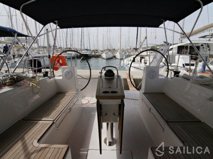 Bavaria C45 - Yacht Charter Sailica