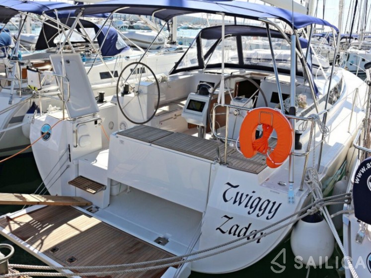 Bavaria C45 - Yacht Charter Sailica