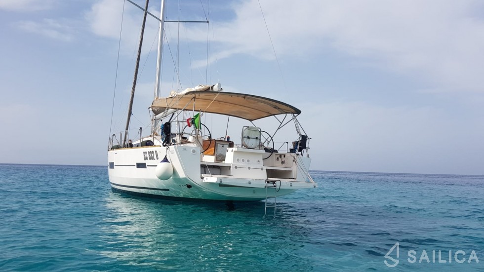Dufour 500 Grand Large - Yacht Charter Sailica