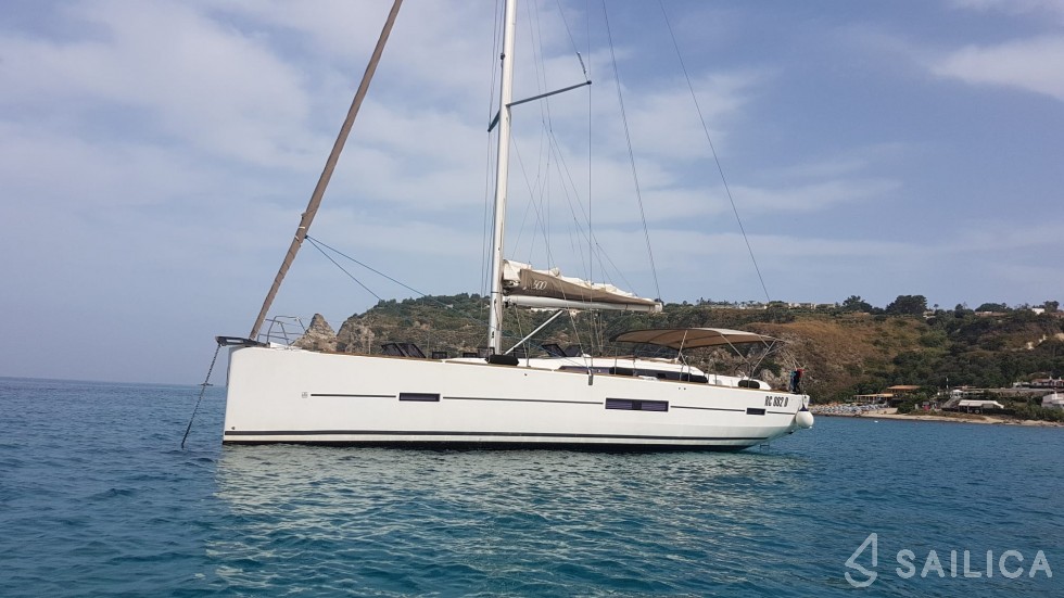 Dufour 500 Grand Large - Yacht Charter Sailica