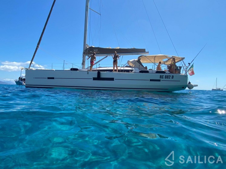 Dufour 500 Grand Large - Yacht Charter Sailica