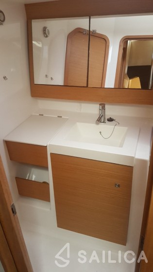 Dufour 500 Grand Large - Yacht Charter Sailica
