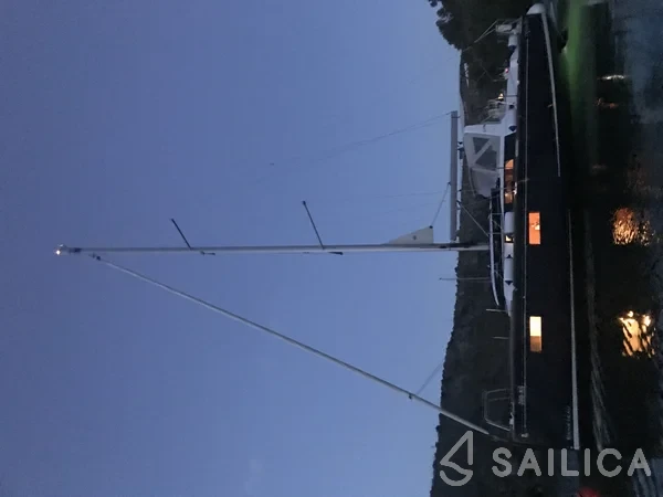 Oceanis 38.1 - Yacht Charter Sailica
