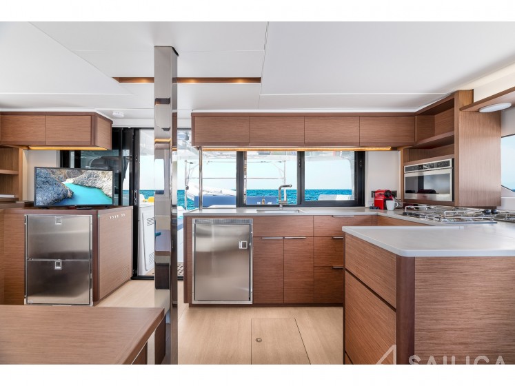 Lagoon 46  - Yacht Charter Sailica