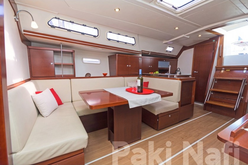Hanse 430 - Yacht Charter Sailica