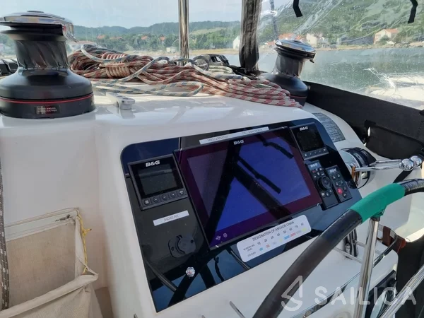 Lagoon 450 S - 4 + 2 cab. - Yacht Charter Sailica