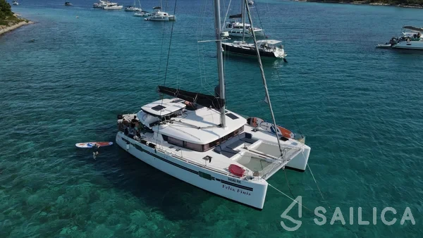 Lagoon 450 S - 4 + 2 cab. - Yacht Charter Sailica