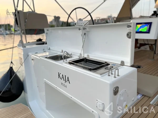 Dufour 430 - Yacht Charter Sailica