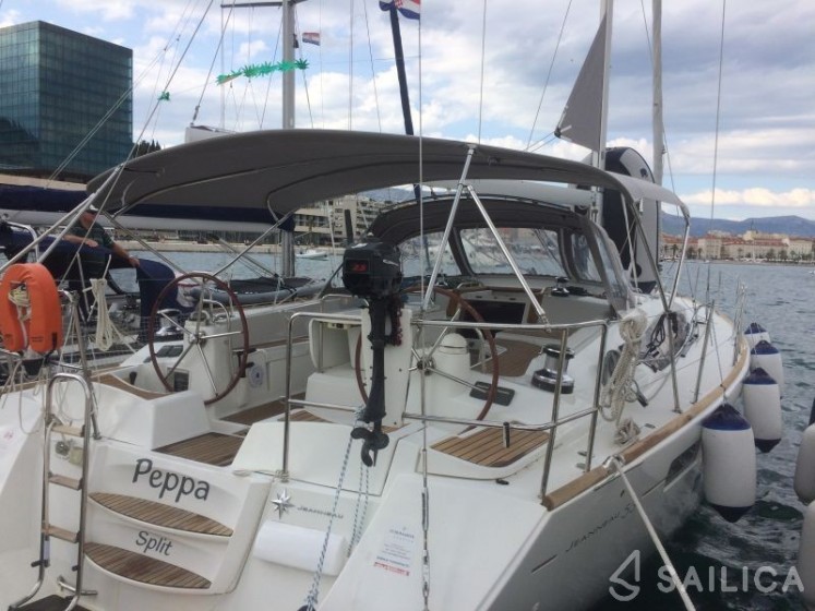 Jeanneau 53 - Yacht Charter Sailica