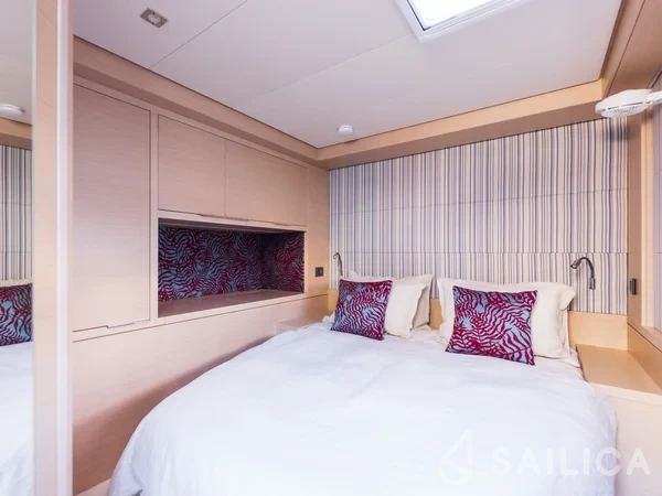 Lagoon 55 - Yacht Charter Sailica