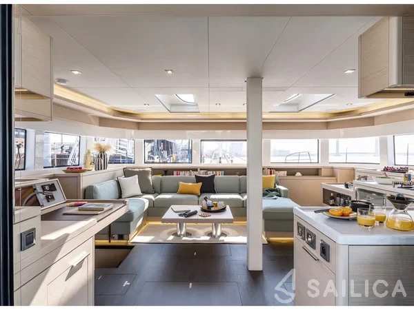Lagoon 55 - Yacht Charter Sailica