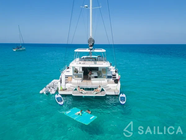 Lagoon 55 - Yacht Charter Sailica