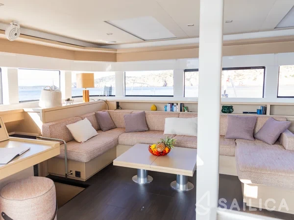 Lagoon 55 - Yacht Charter Sailica