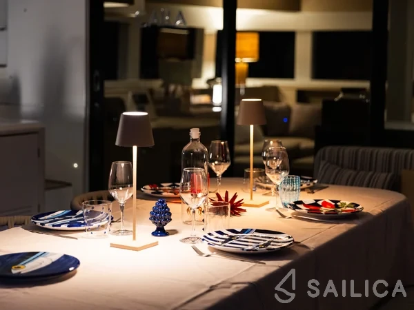 Lagoon 55 - Yacht Charter Sailica