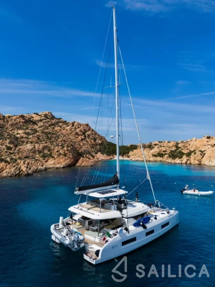 Lagoon 55 - Yacht Charter Sailica