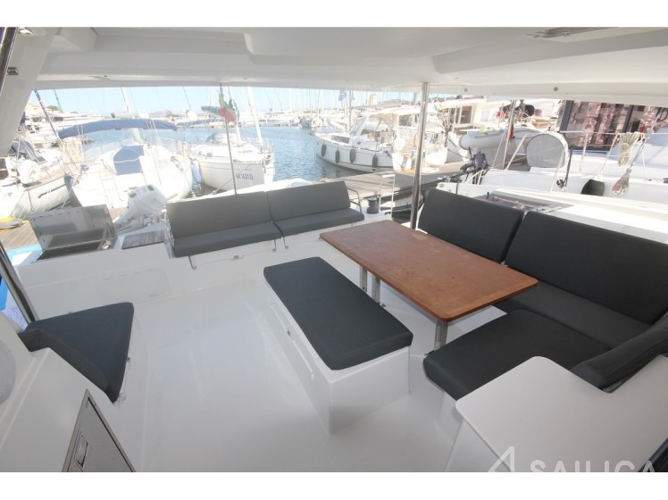 Saona 47 - Yacht Charter Sailica