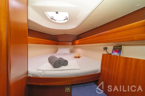 Salona 40 - Yacht Charter Sailica
