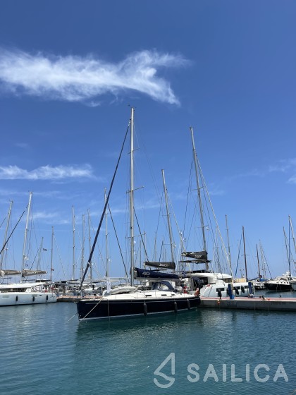 Salona 40 - Yacht Charter Sailica