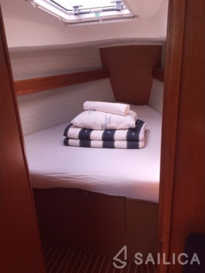 Bavaria 35 Cruiser - Yacht Charter Sailica