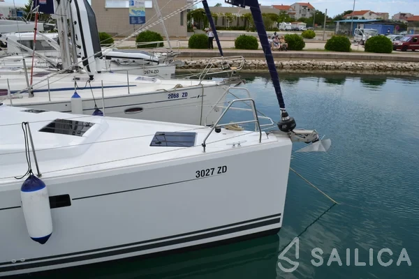 Hanse 415 - Yacht Charter Sailica