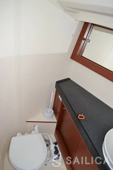 Hanse 415 - Yacht Charter Sailica
