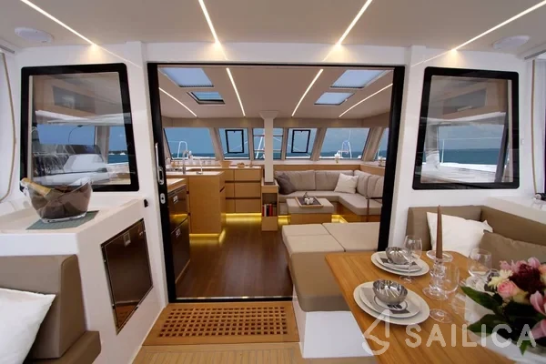 Nautitech 46 Fly - Yacht Charter Sailica