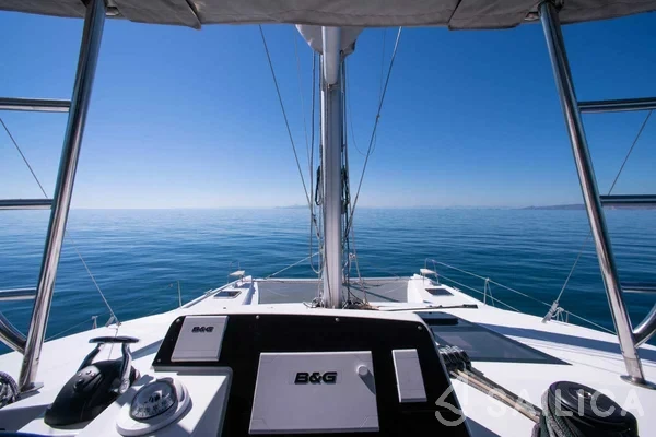 Nautitech 46 Fly - Yacht Charter Sailica