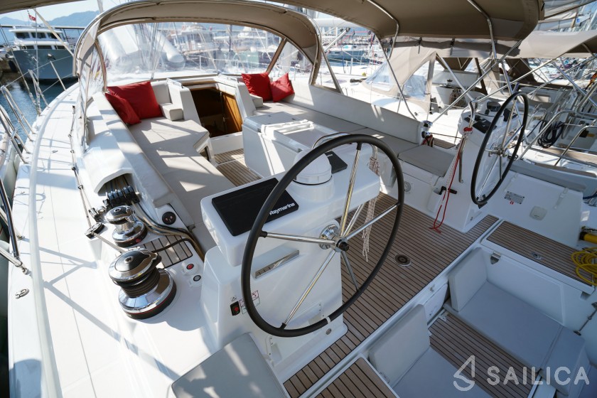 Jeanneau 54 - Yacht Charter Sailica