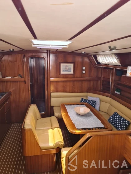Bavaria 42 - Yacht Charter Sailica