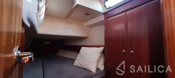 Bavaria 42 - Yacht Charter Sailica