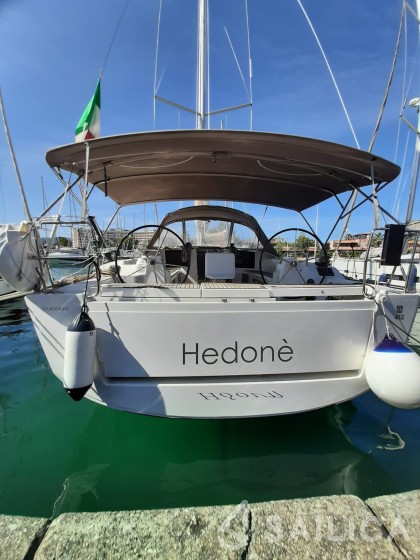 Dufour 412 GL - Yacht Charter Sailica